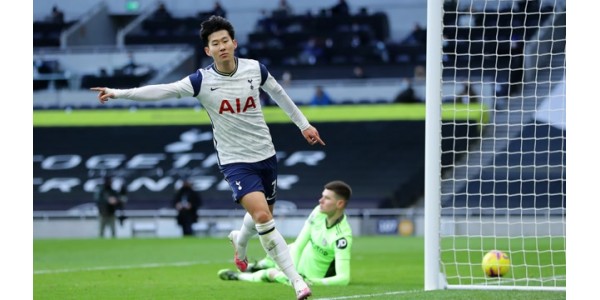 Son Heung-min usa la sua forza per superare i dubbi